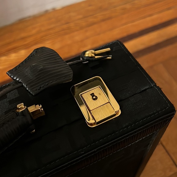 SALE!! Fendi unisex FF jacquard logo monogram jewlery trunk briefcase bag - Picture 9 of 15